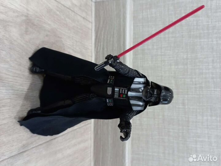 Коллеционную фигуру