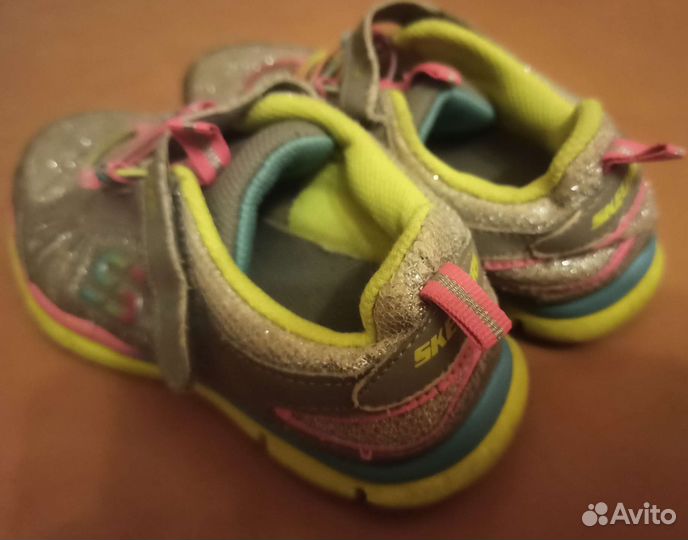 Кроссовки Skechers для девочки 30