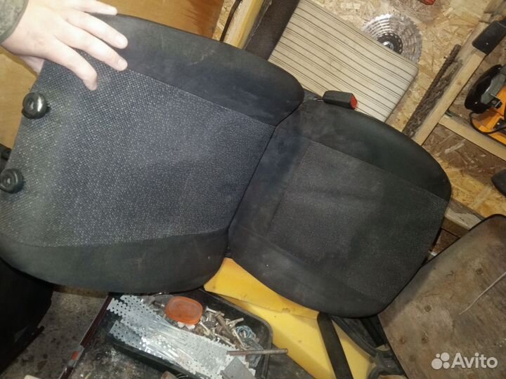 Сиденья гранта передние