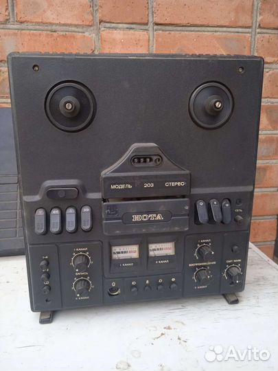 Катушечный магнитофон Нота