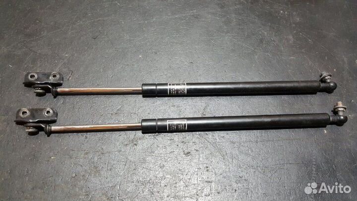 Амортизатор капота Subaru Impreza Wrx Sti GRB