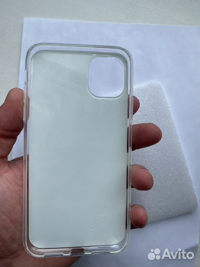 Продам чехол iPhone 11