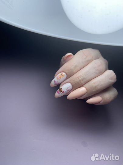 Мастер маникюра