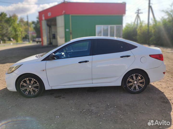 Hyundai Solaris 1.6 AT, 2013, 175 450 км