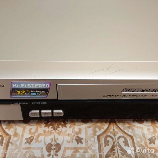 Видеомагнитофон Panasonic NV-hv60ee.HI-FI