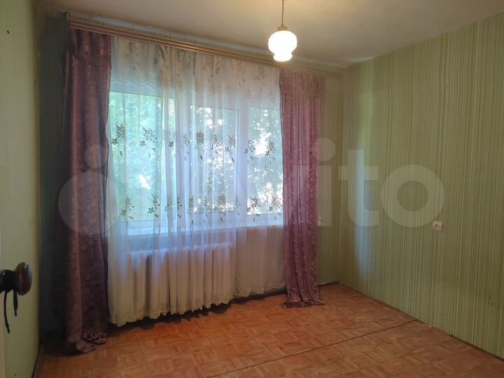 3-к. квартира, 50 м², 2/5 эт.
