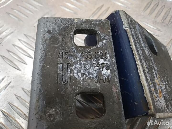 Петля двери передней правой верхняя BMW 5-Series/M