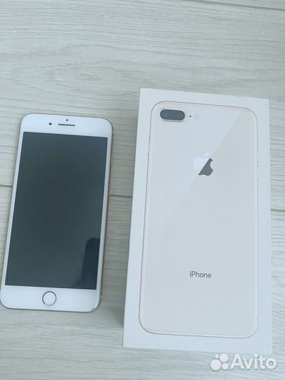 iPhone 8 Plus, 64 ГБ