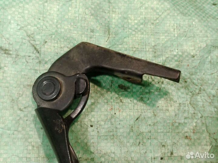 Петля капота правая Audi A4 B5