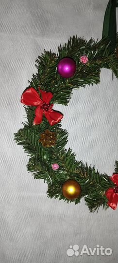 Новогодний венок/красные бантики