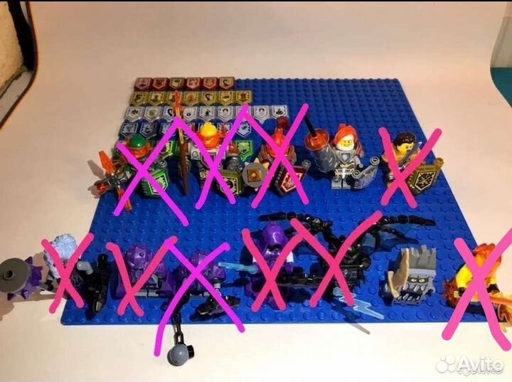 Минифигурки Lego nexo knights, щиты, настольная иг