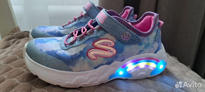 Кроссовки skechers светящиеся