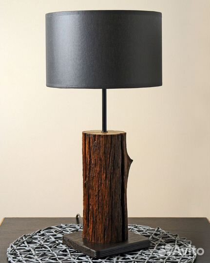 Лампа настольная