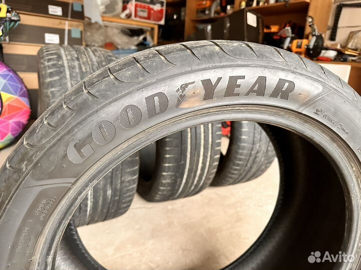 Goodyear Eagle F1 AT 285/40 R21 Y
