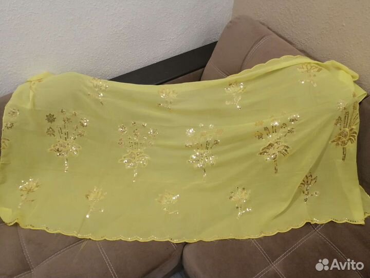 Нарядный шарф, палантин, парео