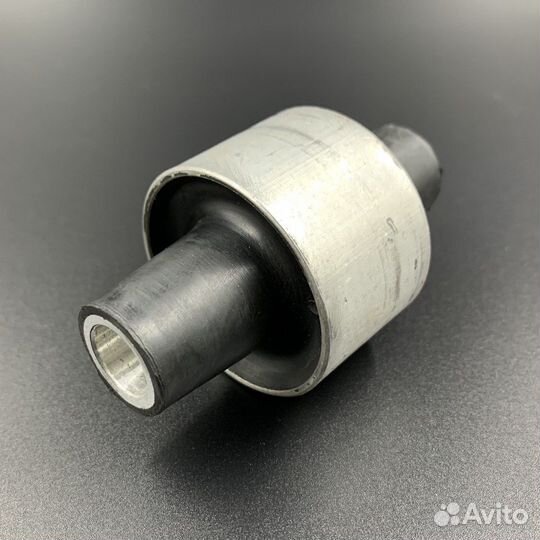 Демпфер опорный резиновый Yamaha 40-55, F40-50