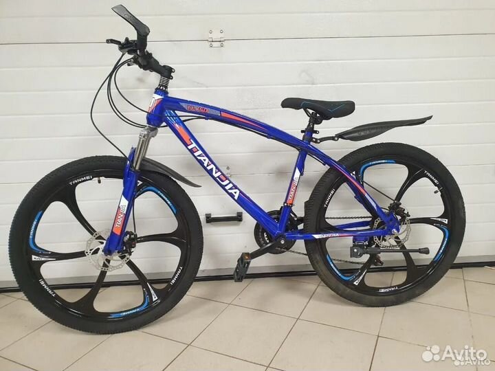 Велосипед с литыми дисками Синий новый