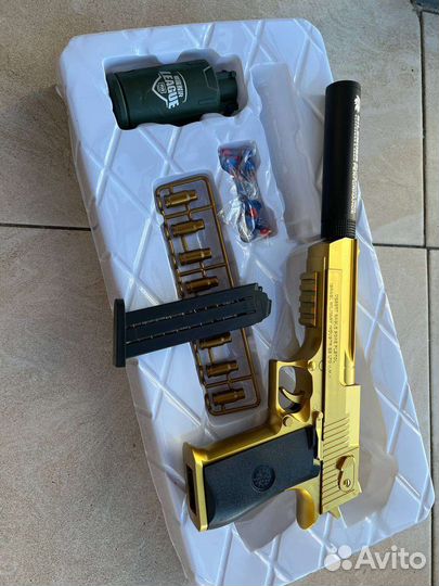 Пистолет desert eagle (AVP, M16)