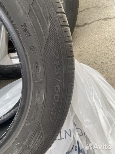 Goodyear EfficientGrip SUV 4x4 215/60 R17