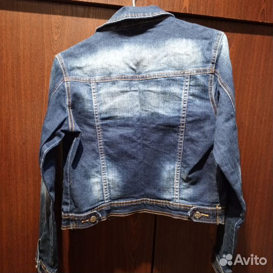 Джинсовая куртка