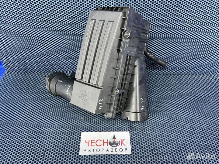 Корпус воздушного фильтра в сборе Tiguan бензин