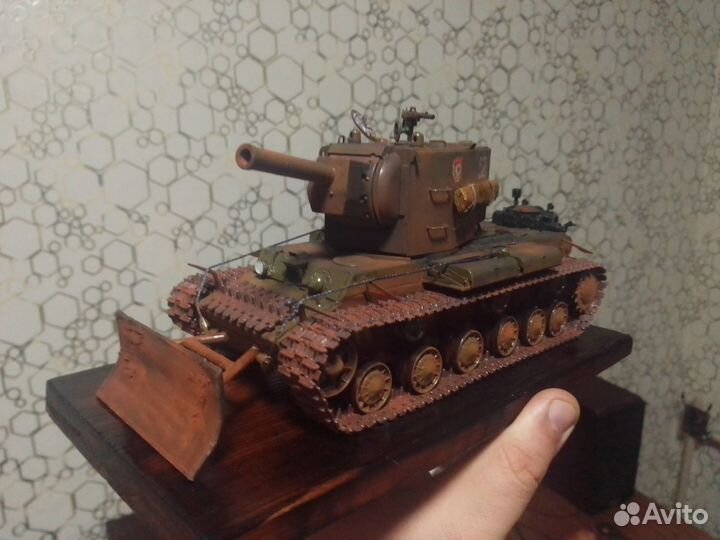 Модель танка кв 2