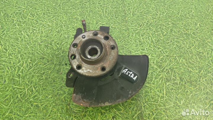 Кулак поворотный лев. перед. Opel Astra H