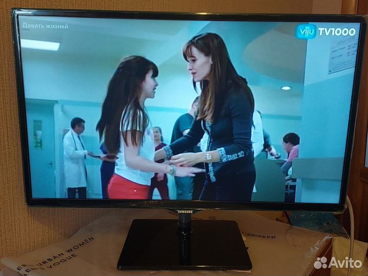 Телевизор Samsung SMART tv 27