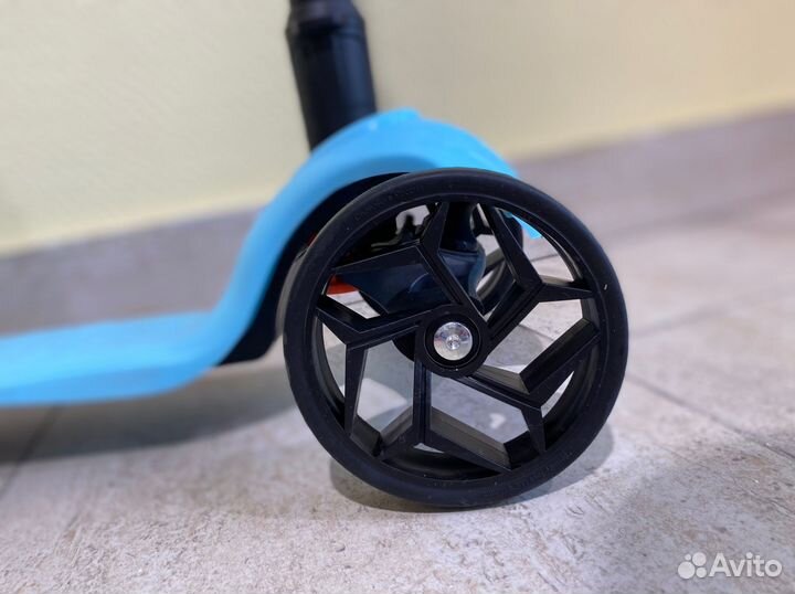 Самокат трехколесный Нежно голубой 004-2034 Alfa M