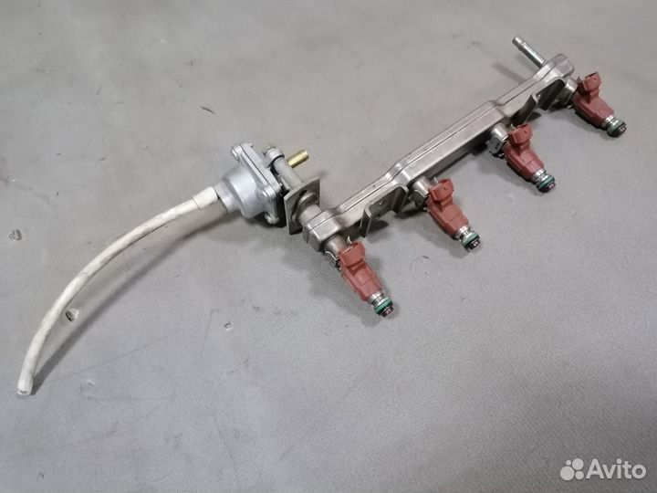 Топливная форсунка Nissan Wingroad Y11 2001-2005