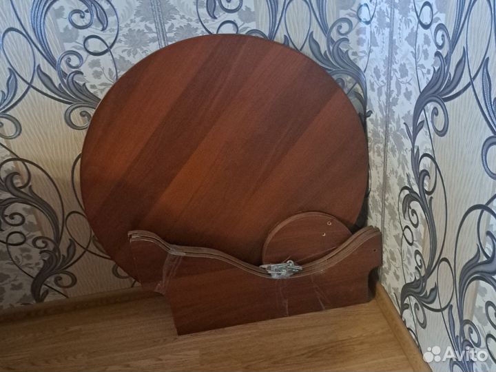 Столь круглый мебельный