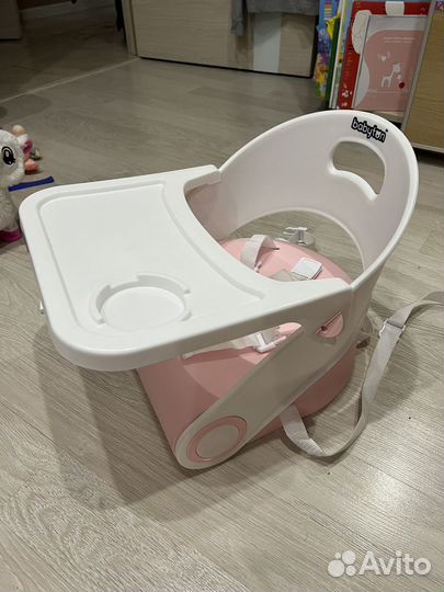 Стульчик бустер для кормления Babyton