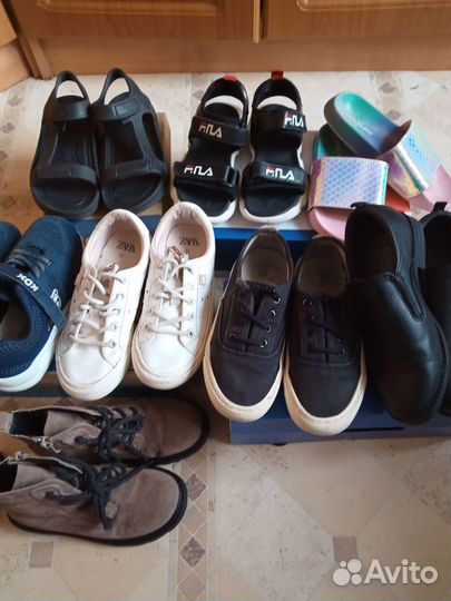 Кроссовки, ботинки, сандалии
