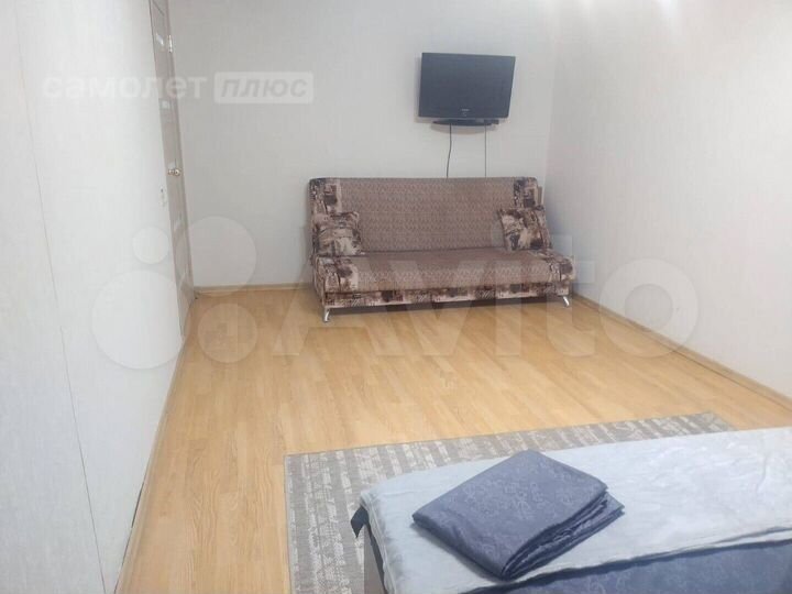 2-к. квартира, 42 м², 1/5 эт.
