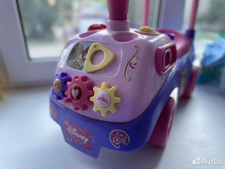 Машинка каталка толокар