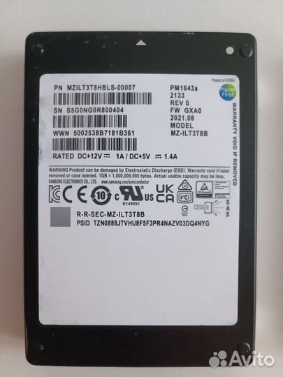 Жесткий диск Samsung mzilt3T8hbls-00007 3.8GB