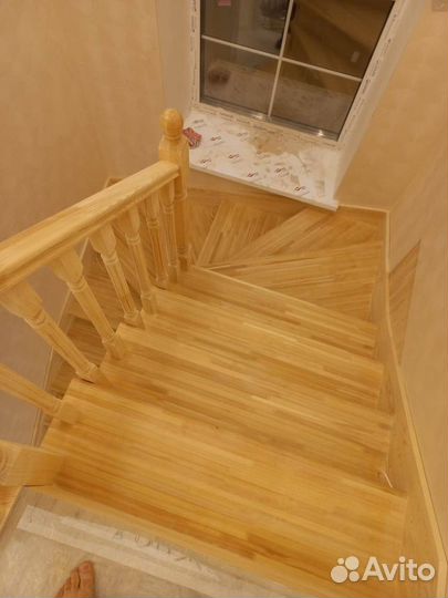 Каркас металлической лестницы