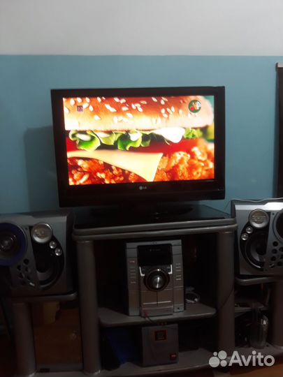 Телевизор lg 32 (82см)