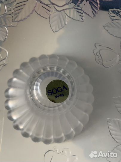 Тортовница на ножке Saga Japan