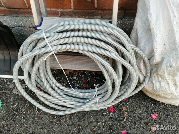 Кабель ввг 3х1.5 в гофре