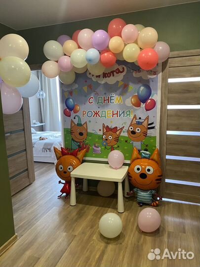 Фотозона « Три кота»