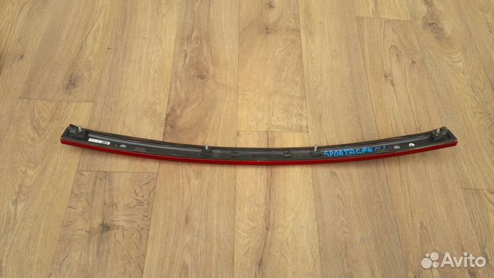Молдинг катафот крышки багажника KIA Sportage 4