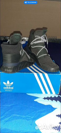 Кроссовки adidas