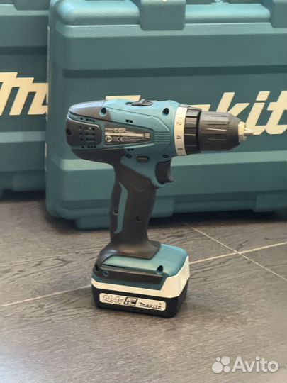 Шуруповерт Makita DF347DWE