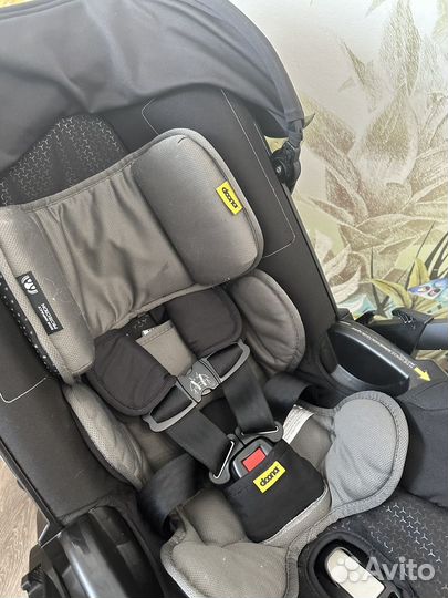 Коляска автокресло Doona с базой isofix