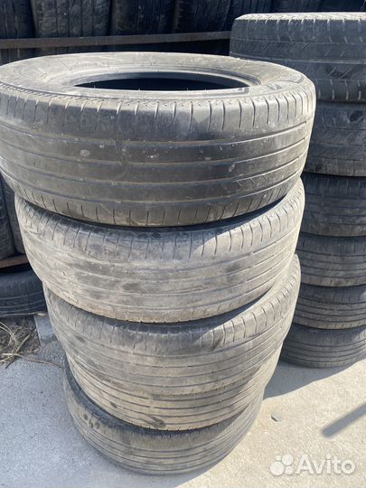 Bridgestone Alenza 001 215/65 R16