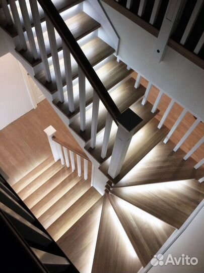 Ступени для лестниц и другие комплектующие К