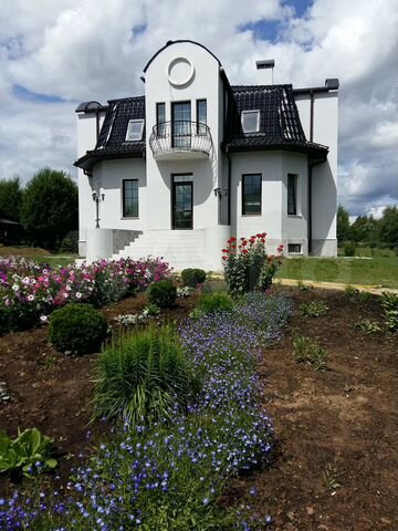 Дом 240 м² на участке 25 сот.