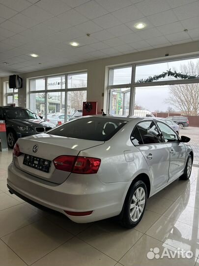 Volkswagen Jetta 1.6 AT, 2012, 165 000 км