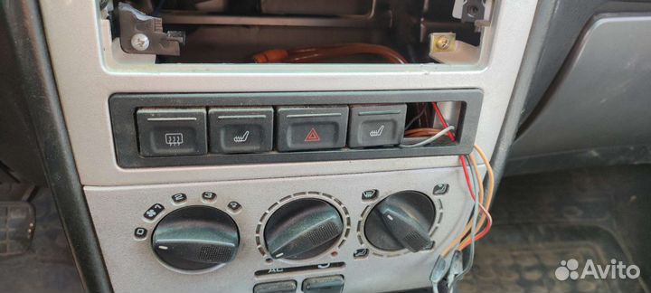 Кнопка обогрева сиденья Чери Амулет А15